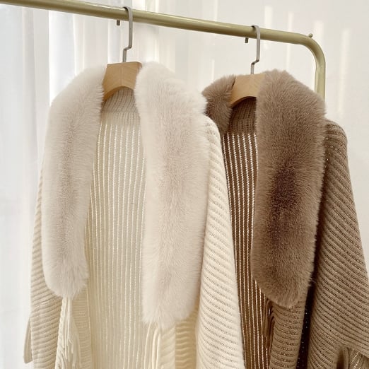 Alfonsa™️ Zimní pletené pončo se střapcem a kožešinovým límcem