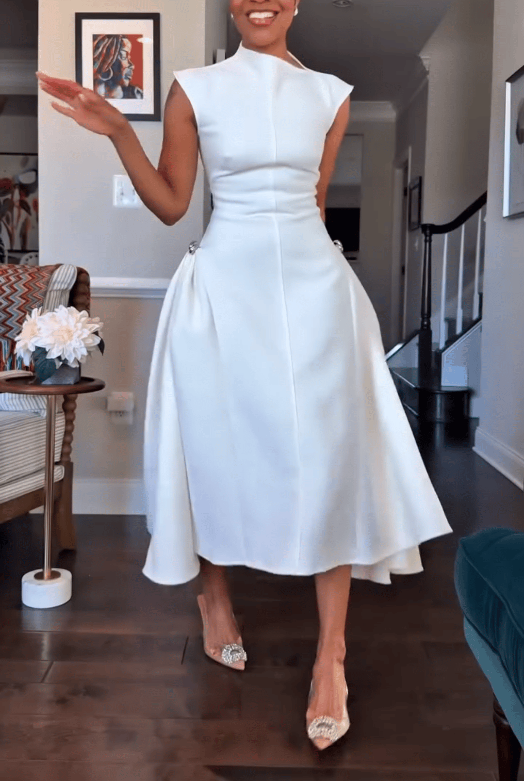 Gloria Paoletti™ Elegantní šaty bez rukávů s nepravidelným výstřihem