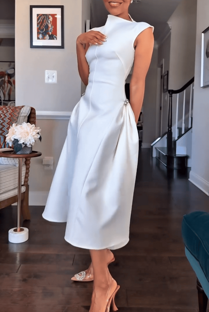 Gloria Paoletti™ Elegantní šaty bez rukávů s nepravidelným výstřihem